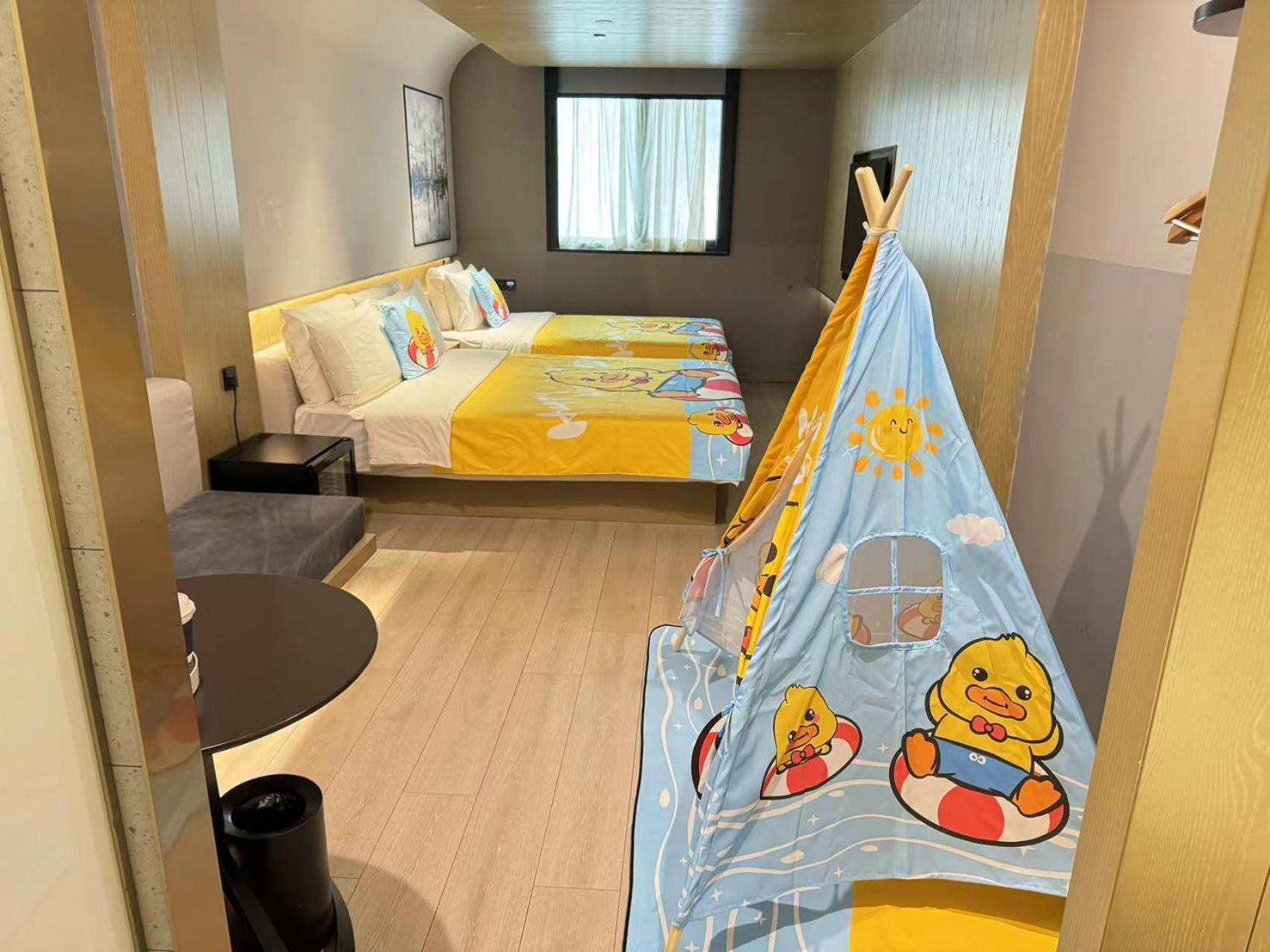 Atour X Hotel The Bund East Nanjing Road Шанхай Екстериор снимка