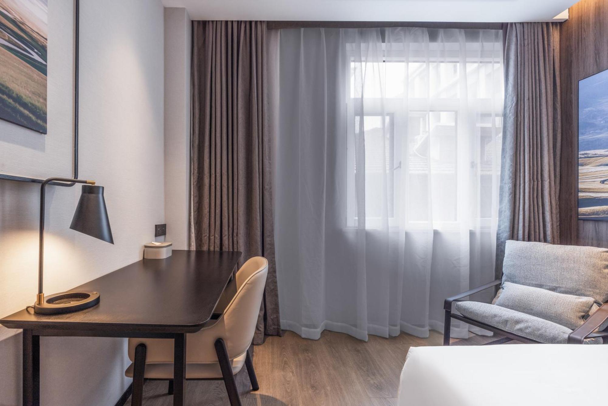 Atour X Hotel The Bund East Nanjing Road Шанхай Екстериор снимка
