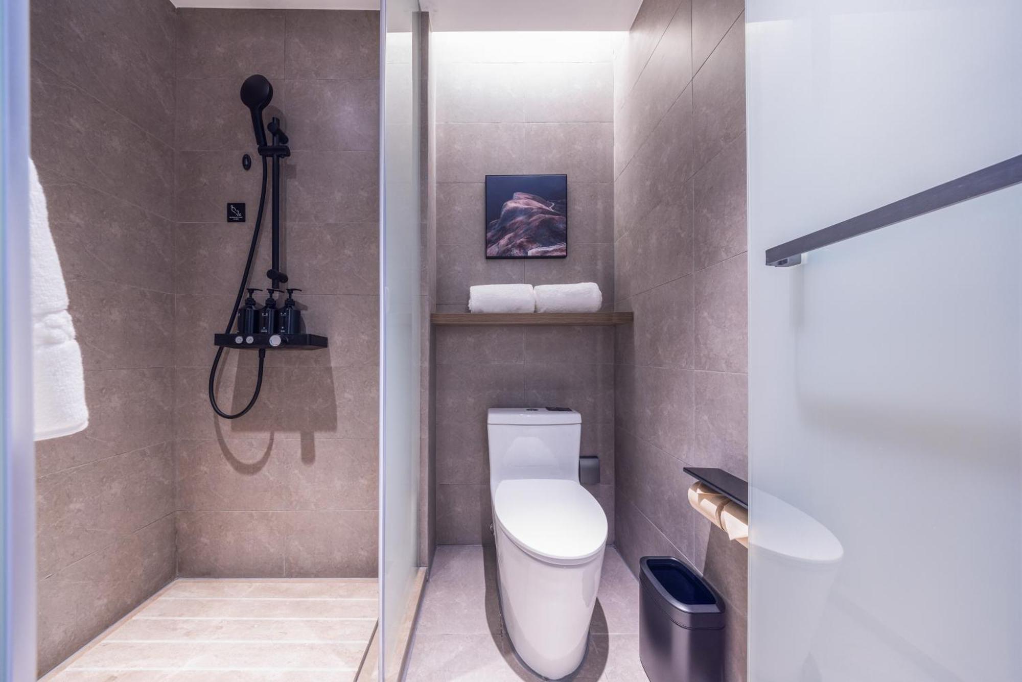 Atour X Hotel The Bund East Nanjing Road Шанхай Екстериор снимка