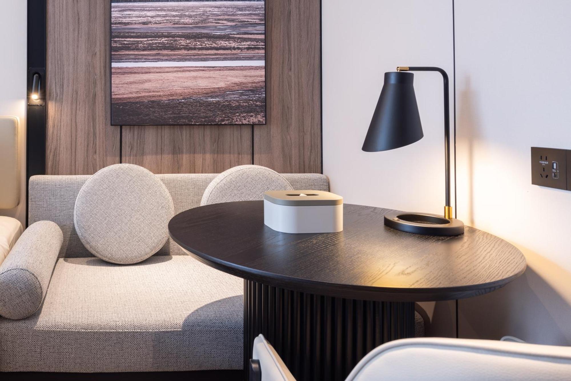 Atour X Hotel The Bund East Nanjing Road Шанхай Екстериор снимка